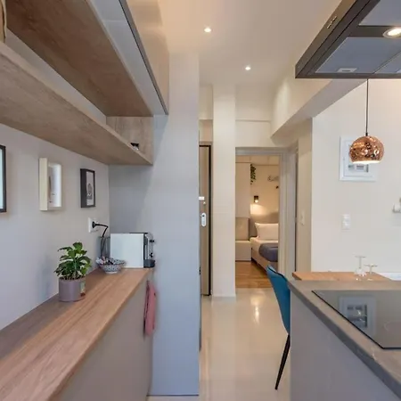 Urban Luxury Haven In Center